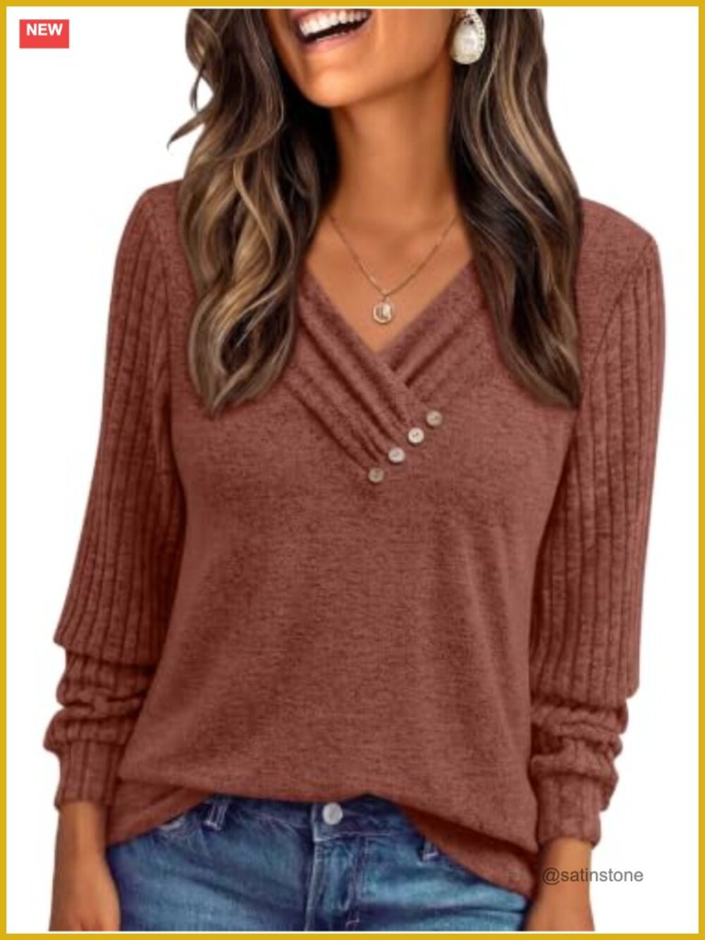 Velvet-Soft Brushed Knit Tunic V-Neck with Wooden Buttons